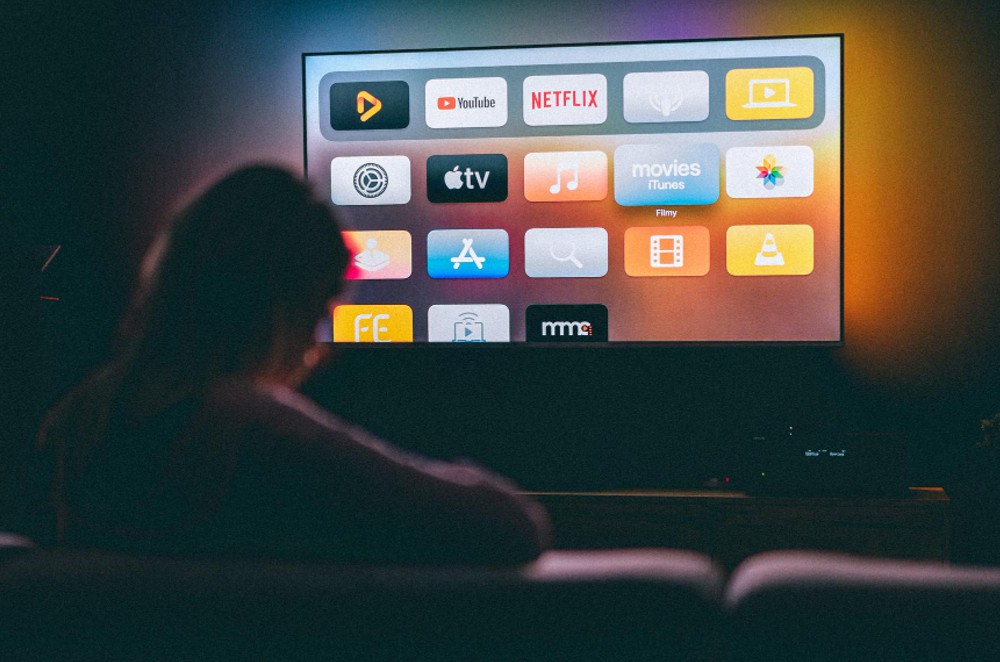 Netflix, HBO Max, Player - jak oglądać polskie treści za granicą Netflix, HBO Max, Player - jak oglądać polskie treści za granicą
